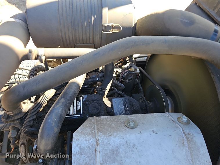 image for item NE9544 2010 John Deere 7500 Precision Cut reel mower