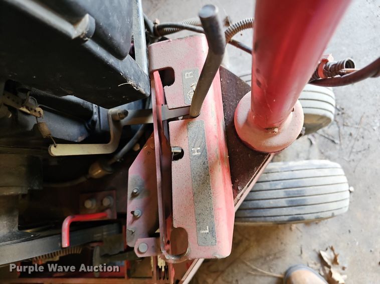 image for item NE9545 Toro Greens aerator