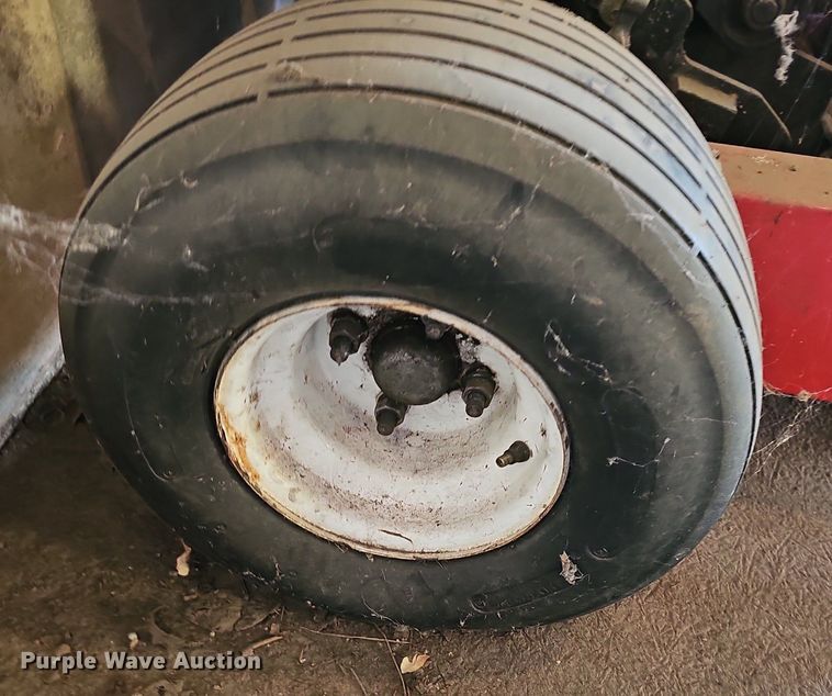 image for item NE9545 Toro Greens aerator