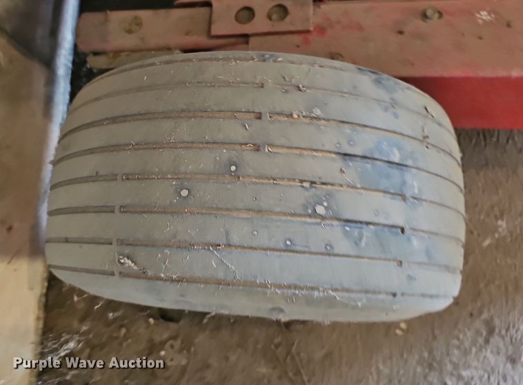 image for item NE9545 Toro Greens aerator