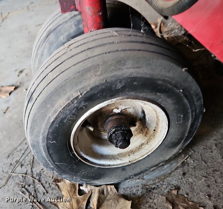 image for item NE9545 Toro Greens aerator