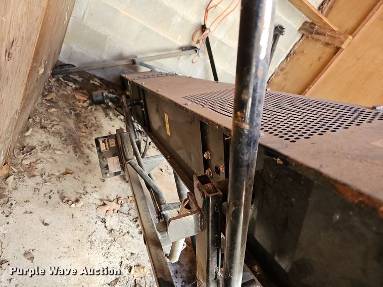 image for item NE9546 2005 Ryan Cushman Core Harvester attachment