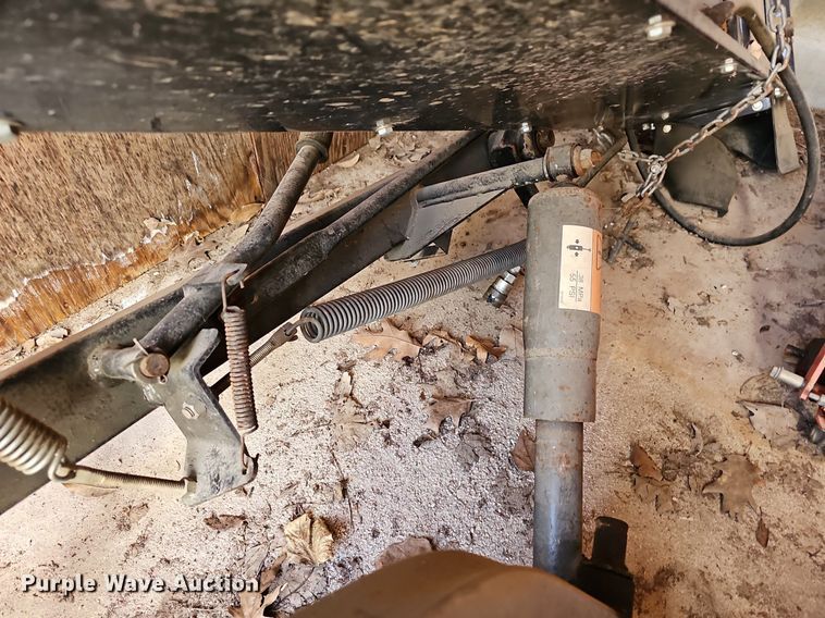 image for item NE9546 2005 Ryan Cushman Core Harvester attachment