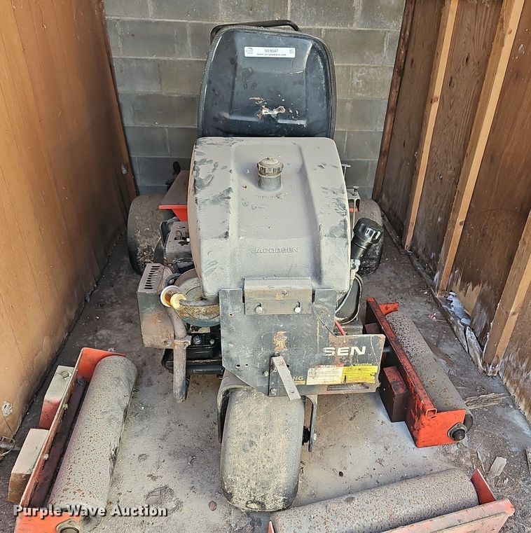 image for item NE9546 2005 Ryan Cushman Core Harvester attachment