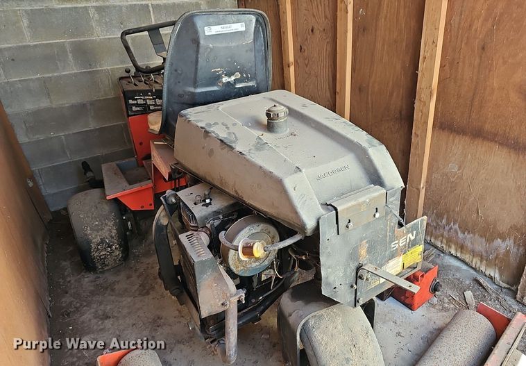 image for item NE9546 2005 Ryan Cushman Core Harvester attachment