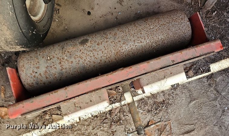 image for item NE9546 2005 Ryan Cushman Core Harvester attachment