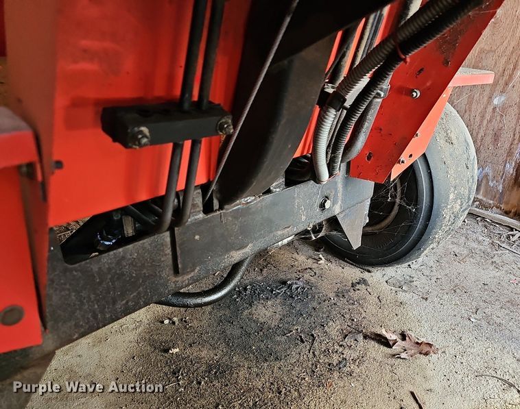 image for item NE9546 2005 Ryan Cushman Core Harvester attachment