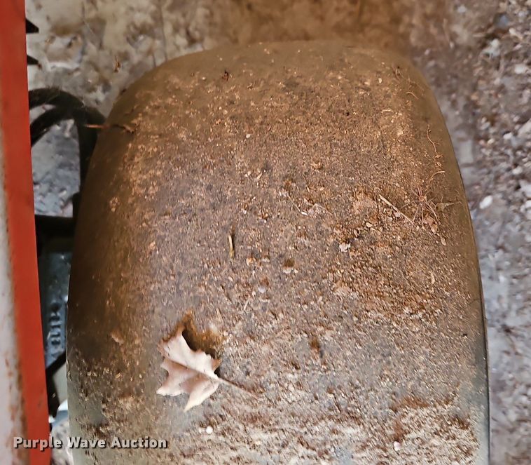 image for item NE9546 2005 Ryan Cushman Core Harvester attachment