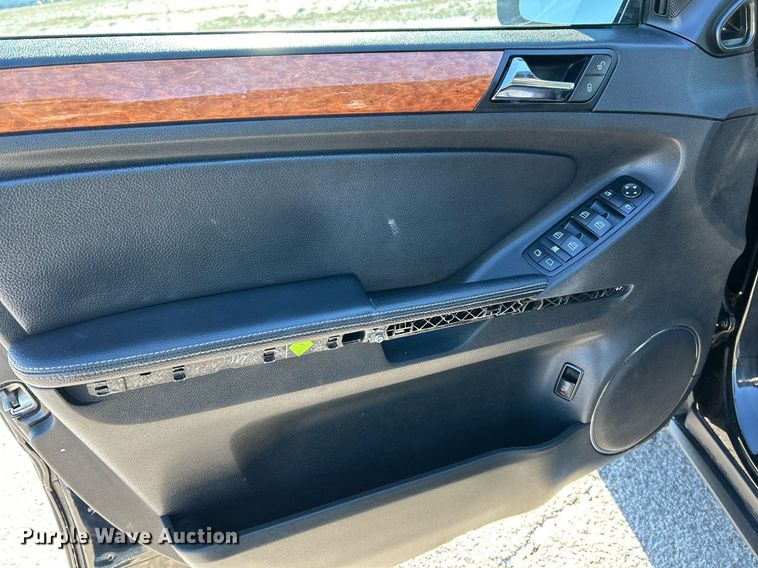 image for item NE9736 2007 Mercedes Benz GL450 SUV