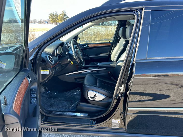 image for item NE9736 2007 Mercedes Benz GL450 SUV