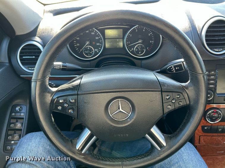 image for item NE9736 2007 Mercedes Benz GL450 SUV