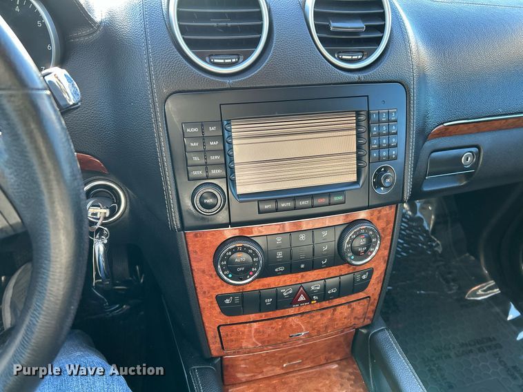 image for item NE9736 2007 Mercedes Benz GL450 SUV