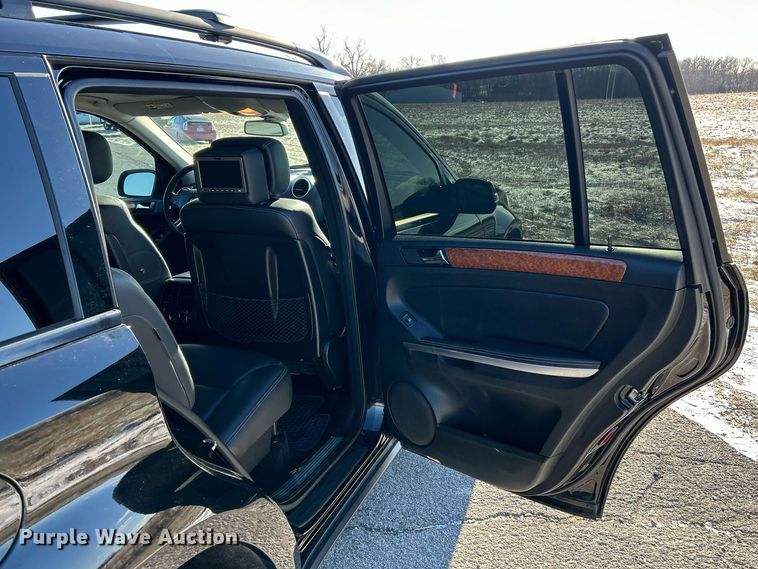 image for item NE9736 2007 Mercedes Benz GL450 SUV