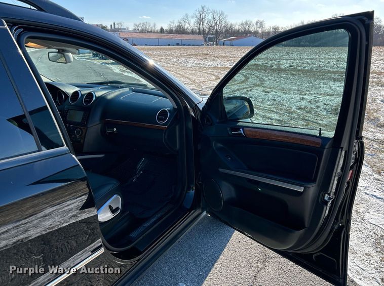 image for item NE9736 2007 Mercedes Benz GL450 SUV