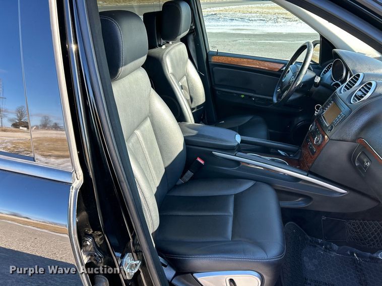 image for item NE9736 2007 Mercedes Benz GL450 SUV