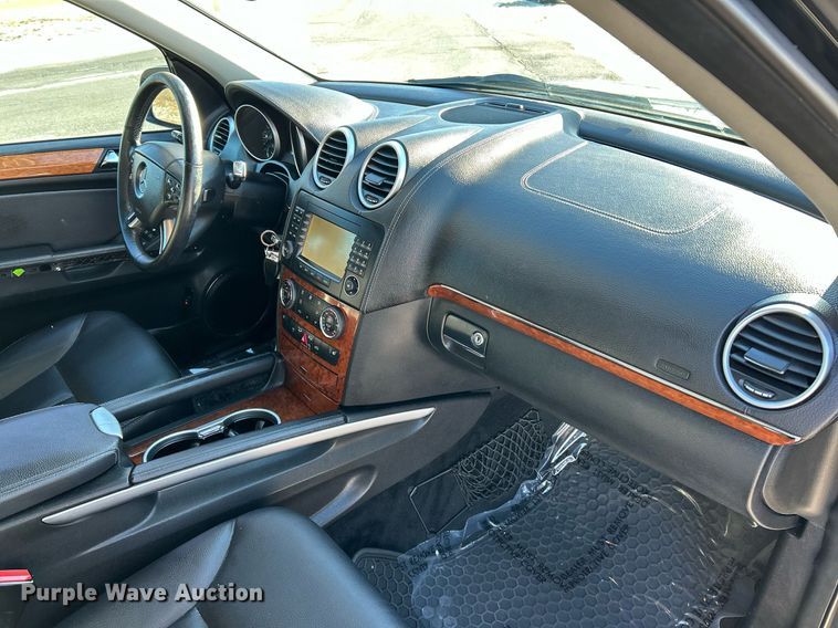 image for item NE9736 2007 Mercedes Benz GL450 SUV