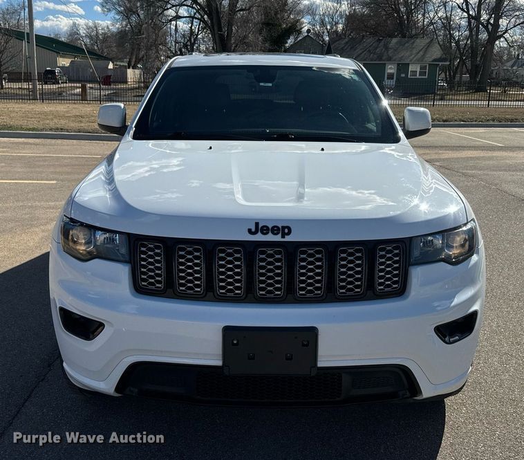 image for item NF9354 2018 Jeep  Grand Cherokee  SUV