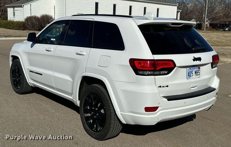 image for item NF9354 2018 Jeep  Grand Cherokee  SUV