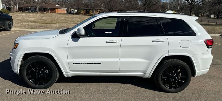 image for item NF9354 2018 Jeep  Grand Cherokee  SUV