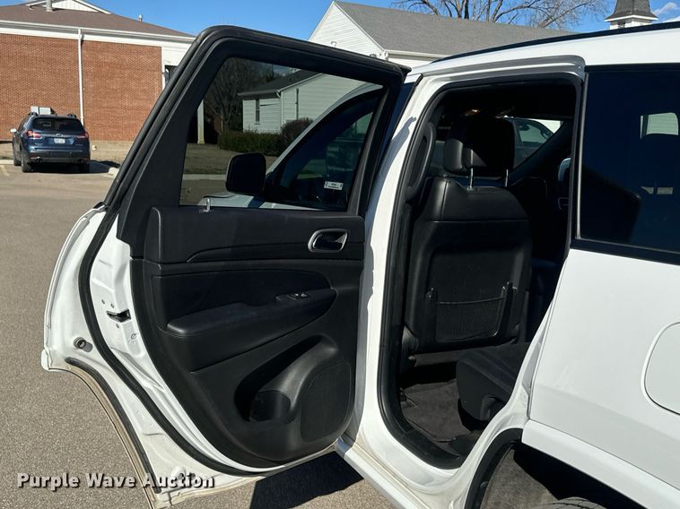 image for item NF9354 2018 Jeep  Grand Cherokee  SUV