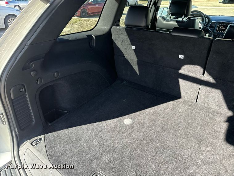 image for item NF9354 2018 Jeep  Grand Cherokee  SUV