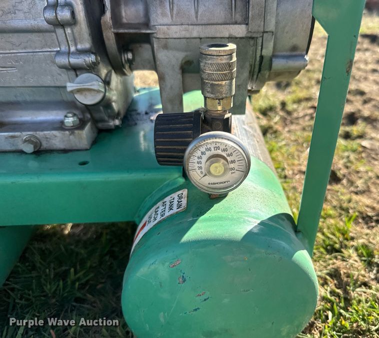 image for item NF9362 Speedaire 4GB42 air compressor