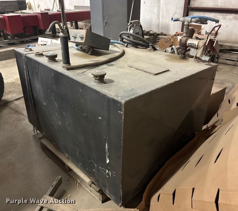 image for item NF9390 Fuel tank