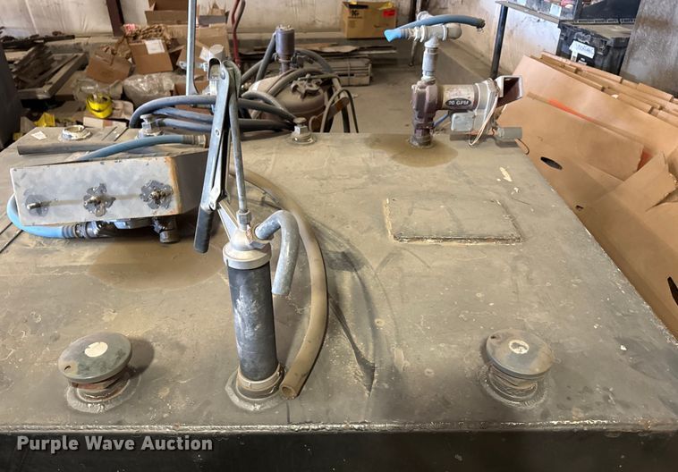 image for item NF9390 Fuel tank