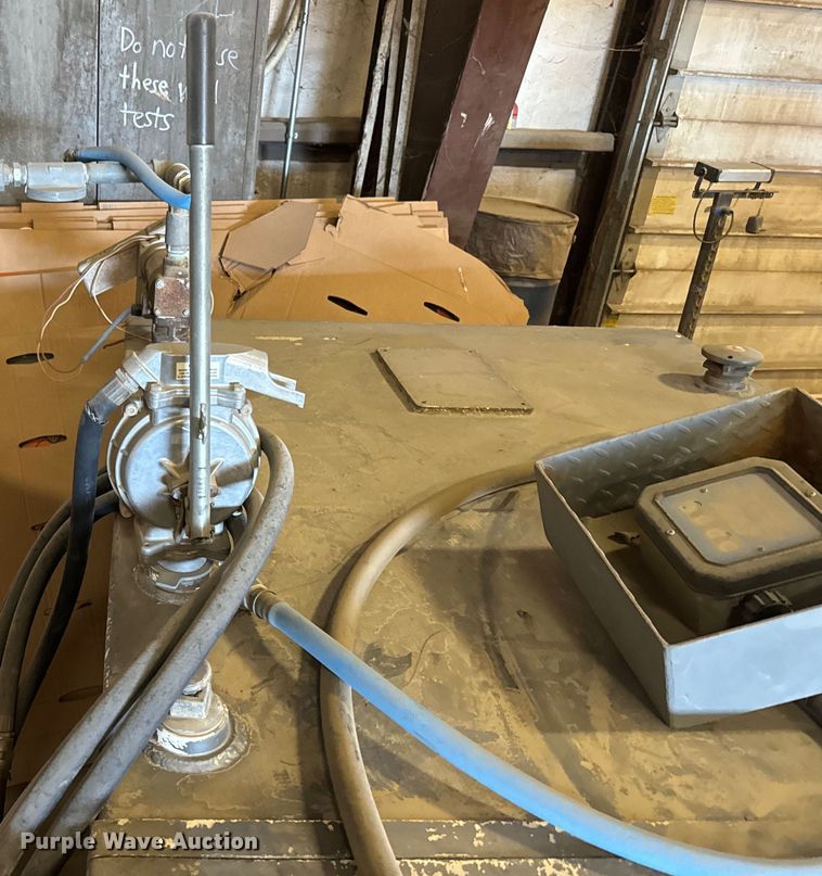 image for item NF9390 Fuel tank