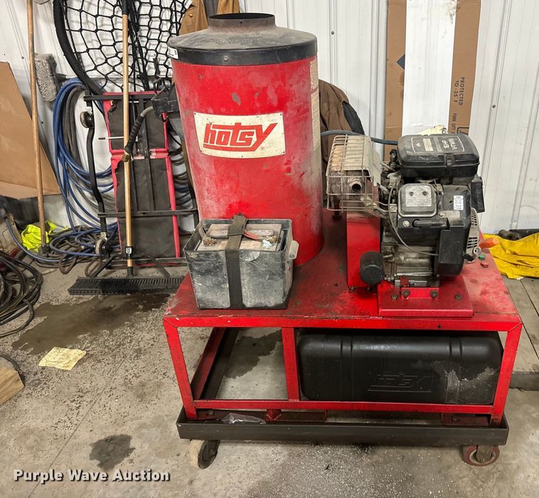 image for item NF9392 Hotsy pressure washer