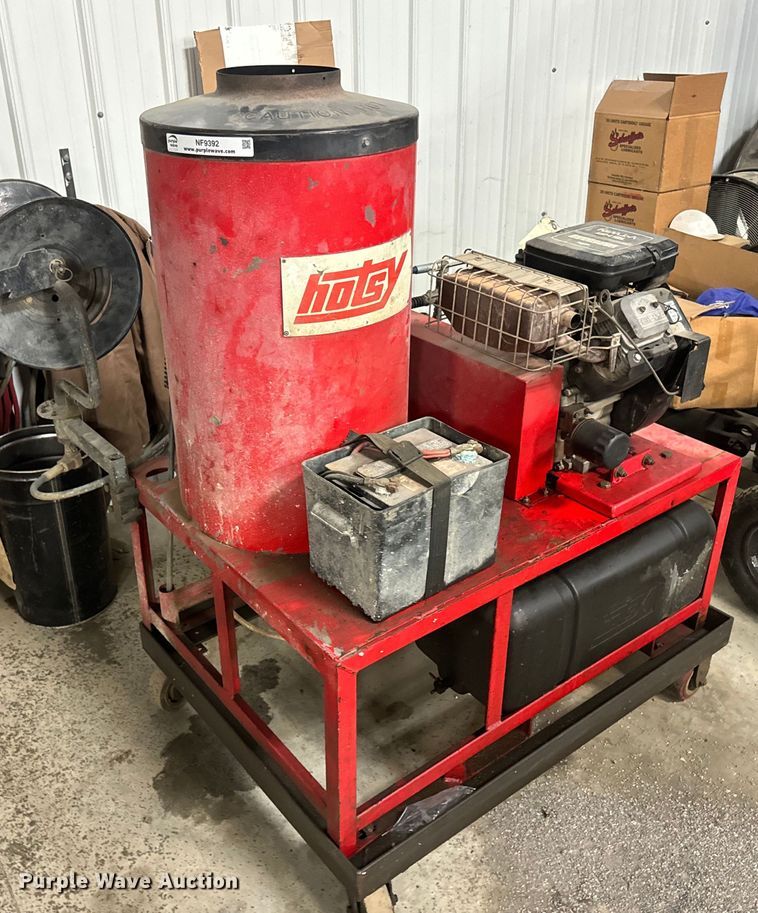 image for item NF9392 Hotsy pressure washer