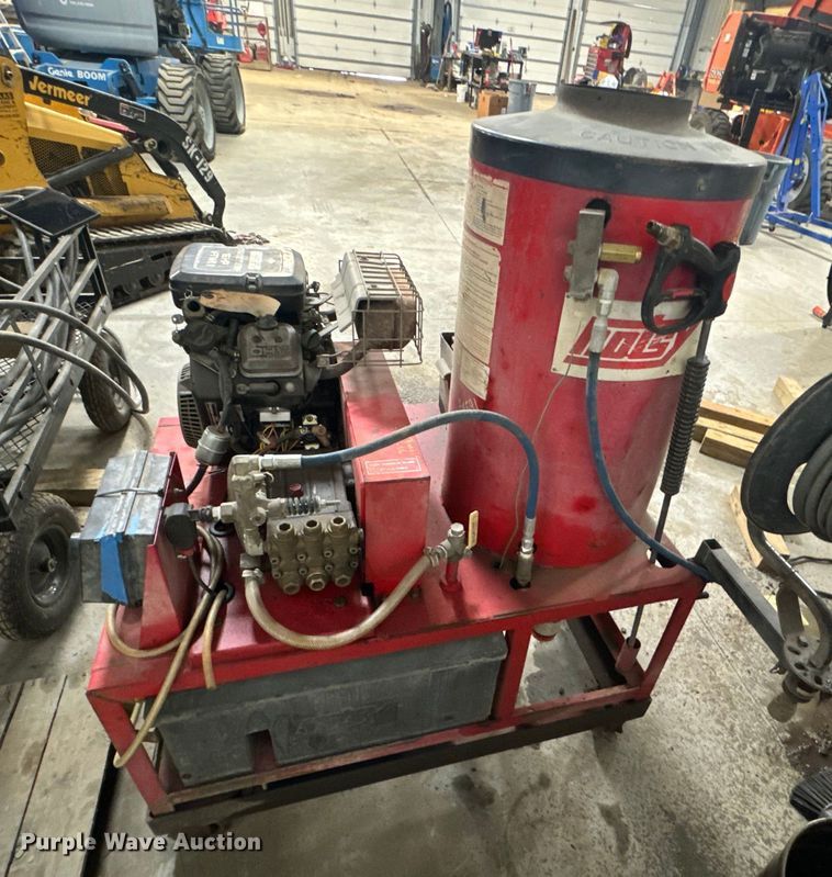 image for item NF9392 Hotsy pressure washer