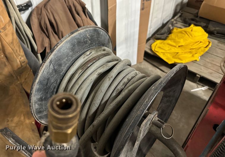 image for item NF9392 Hotsy pressure washer