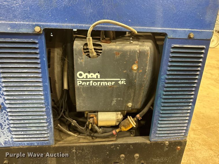 image for item NF9396 Miller Bobcat 225 T welder/generator