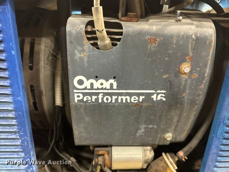 image for item NF9396 Miller Bobcat 225 T welder/generator