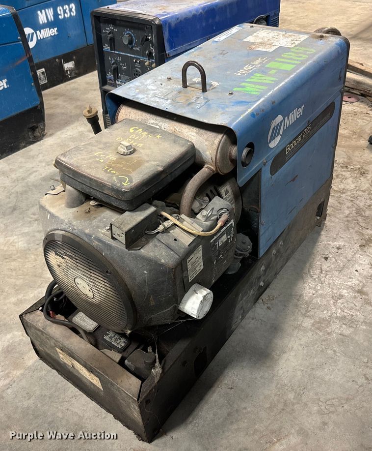 image for item NF9397 Miller Bobcat 225 welder/generator