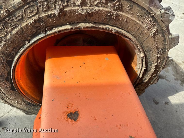 image for item NF9401 2012 JLG 660SJ boom lift