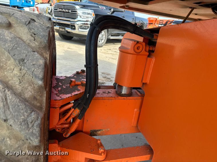 image for item NF9401 2012 JLG 660SJ boom lift