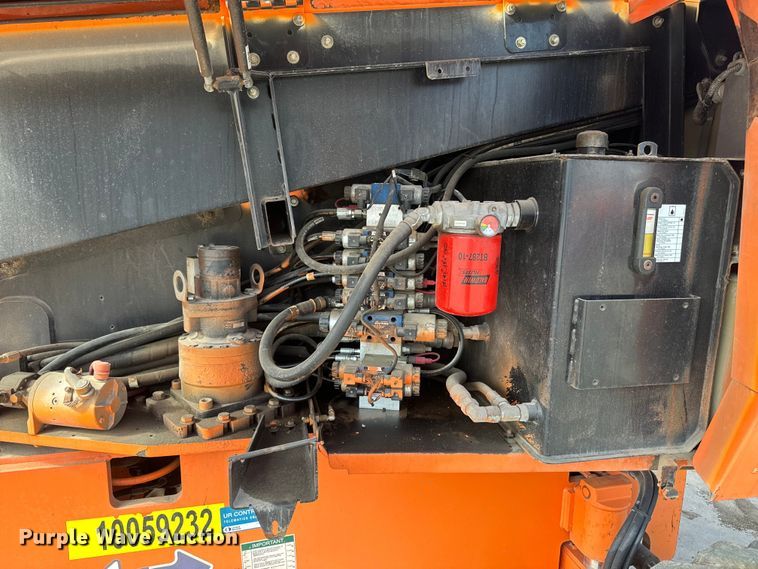 image for item NF9401 2012 JLG 660SJ boom lift