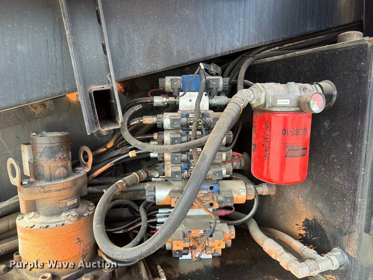 image for item NF9401 2012 JLG 660SJ boom lift