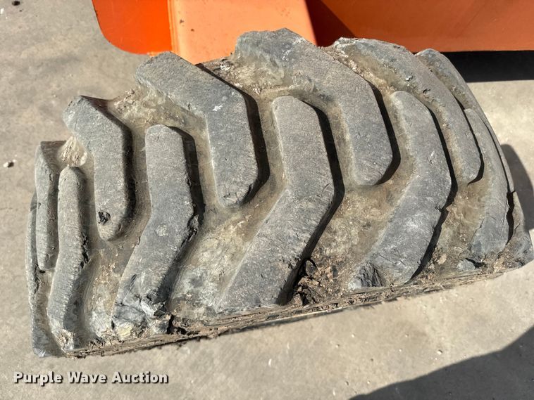 image for item NF9401 2012 JLG 660SJ boom lift