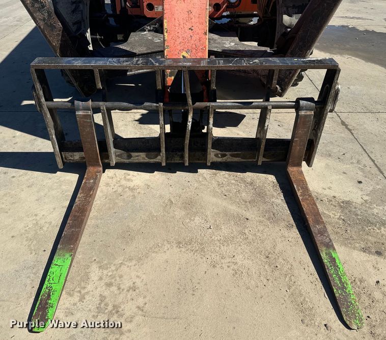 image for item NF9409 2007 Sky Trak 10054 telehandler