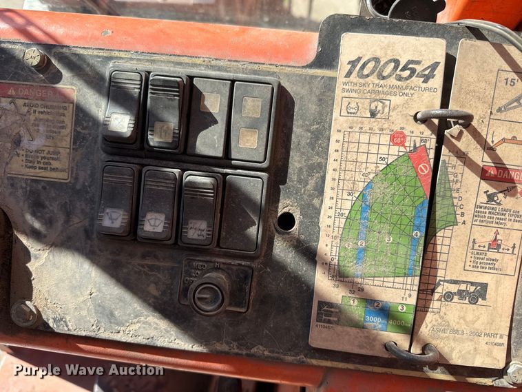 image for item NF9409 2007 Sky Trak 10054 telehandler