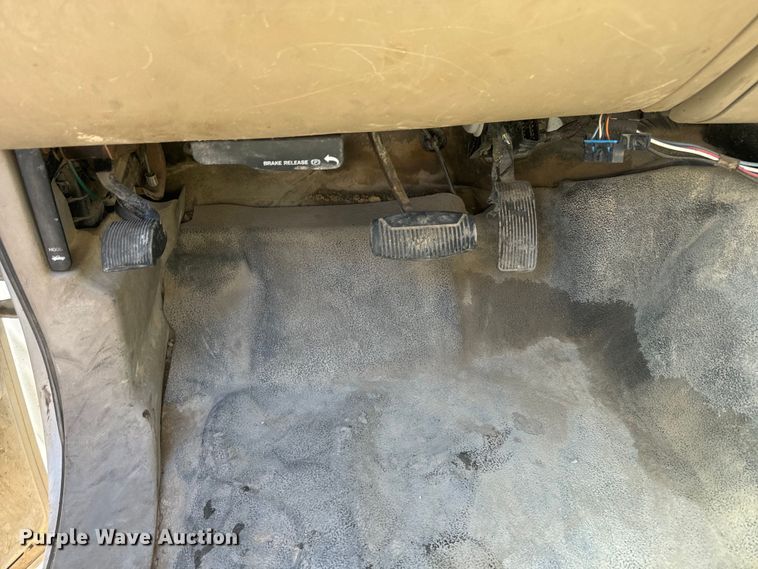 image for item NF9410 2007 Ford F450 Super Duty flatbed truck