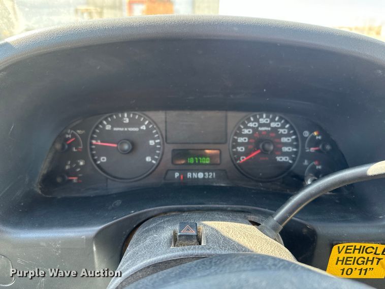 image for item NF9410 2007 Ford F450 Super Duty flatbed truck