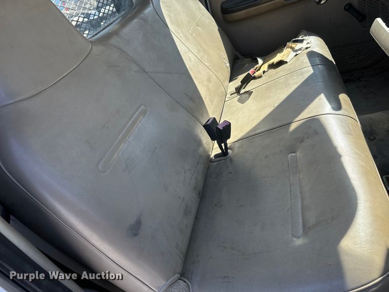 image for item NF9410 2007 Ford F450 Super Duty flatbed truck