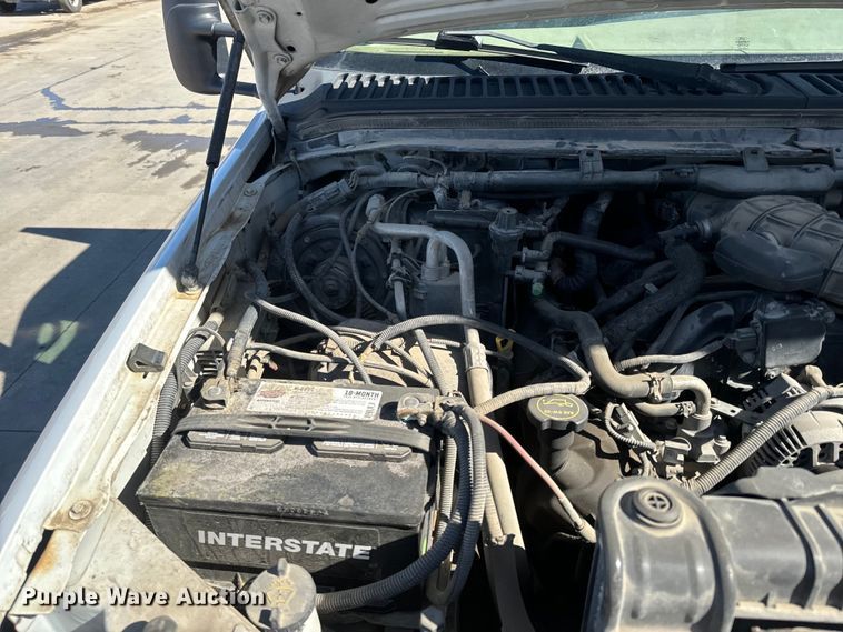 image for item NF9410 2007 Ford F450 Super Duty flatbed truck