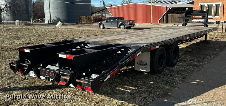 image for item NJ9300 2009 Parker Performance equipment trailer