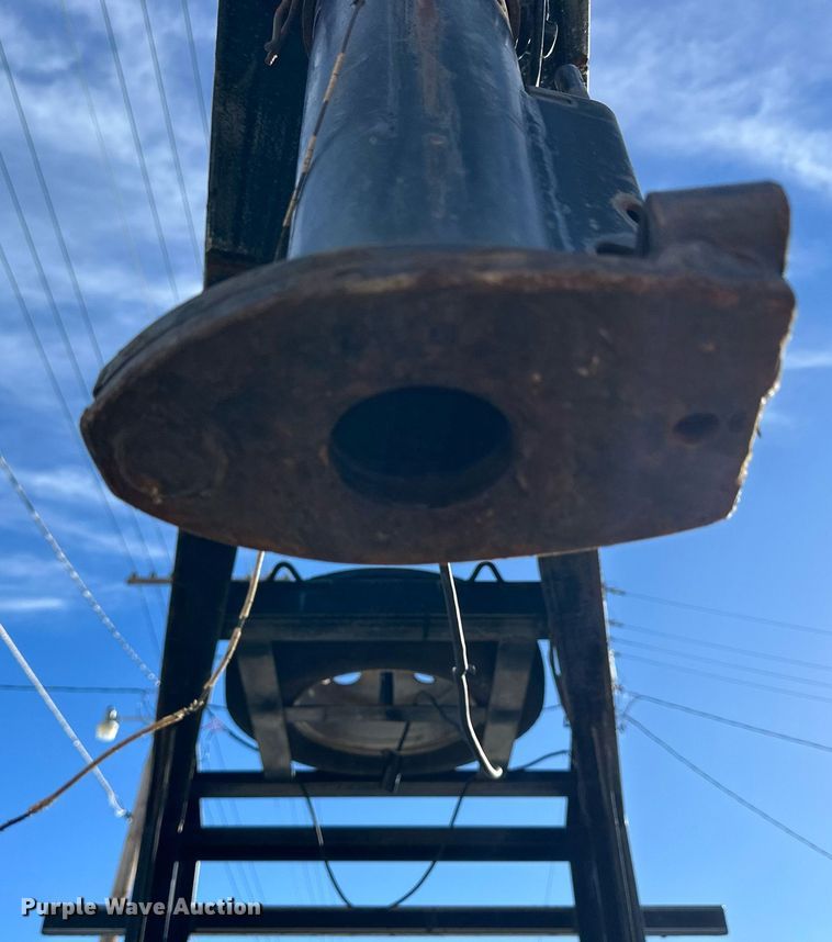 image for item NJ9300 2009 Parker Performance equipment trailer