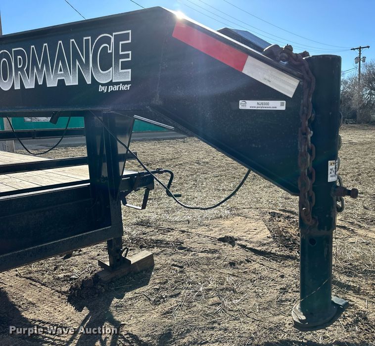 image for item NJ9300 2009 Parker Performance equipment trailer